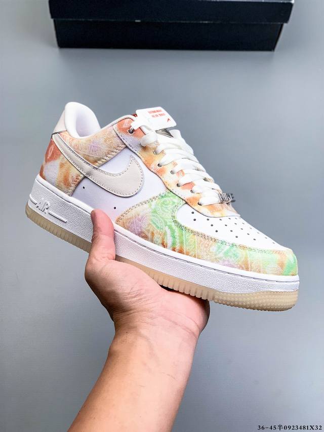 原楦数据纸版，采用硬质优质皮革鞋面材质，内置全掌Air Sole气垫。耐克 Nike Air Force 1 Low 空军一号低帮百搭休闲运动板鞋 092348