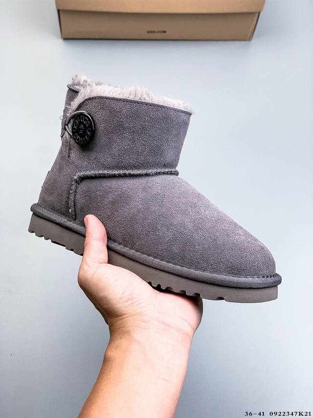 Ugg W Classic Ultra Mini Ii 2.0乌尔特拉系列经典14Cm中筒加绒休闲百搭靴子 0922347K21