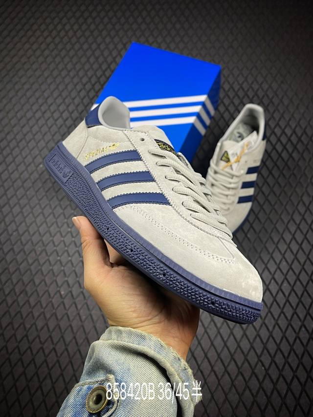 B 公司级Adidas Handball Spezial 官方正确版本 阿迪达斯经典款 复古休闲板鞋 全鞋采用反毛皮制作 牛筋耐磨大底 承载青春情怀的板鞋 经典