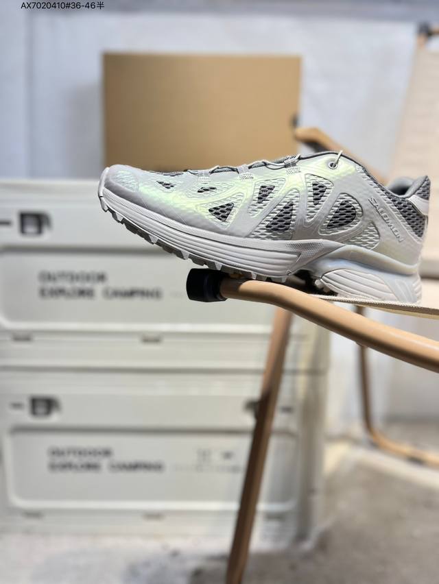Salomon 萨洛蒙 Xt-Whisper Void 鎏光系列 减震耐磨反光跑步鞋 男女同款 人鱼姬 极致还原裸鞋质感 单只仅332克的轻盈身段，将 “裸鞋”