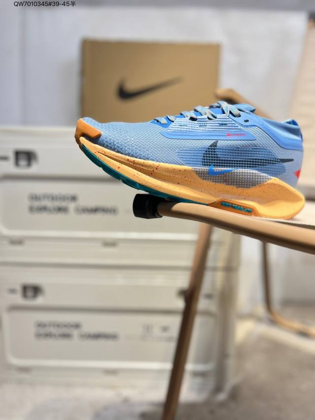 耐克 Nike pegasustrail5 男女款越野跑步鞋夏新款耐克飞马该鞋款搭载出众回弹的 Reactx 泡绵中底，多种地面，皆可轻松驾驭。采用别致设计。上