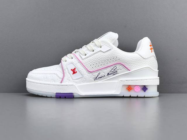 渠道优势， ！ 专柜版：驴牌 Louis Vuitton 路易威登 Lv Trainer 低帮休闲板鞋 尺码： 35 36 37 38 39 40 女款 注：此