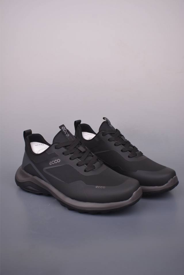 Ecco爱步老爹鞋男士夏季新款 全头层百搭潮流户外运动鞋 健步Biom系列新款 全新的轻量发泡底材与直接注塑橡胶大底相结合 柔软舒适 轻量回弹脚感更轻盈 鞋面采