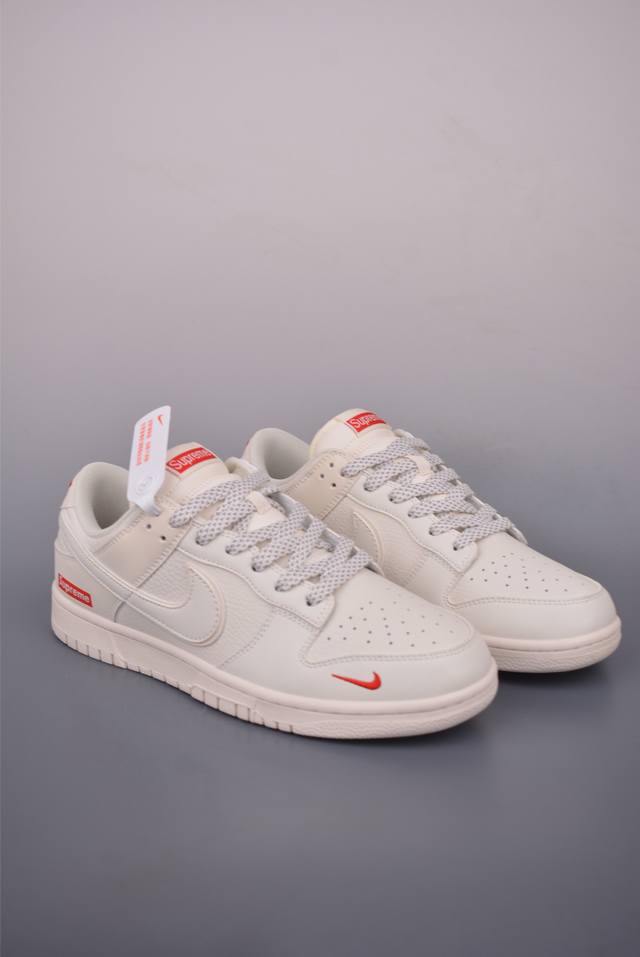 Nike Sb Dunk Low Supreme联名 纯原大厂出品 极力推荐 原装头层材料 独家版型蒸餾加工 帶來的是更好的视觉和脚感体验 大厂纯原品质出货 清