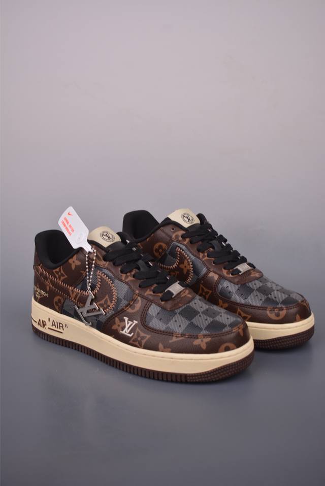 Nike Air Force 1 Low Lv联名 原楦头原纸板 打造纯正空军版型 专注外贸渠道 全掌内置蜂窝气垫 原盒配件 原厂中底钢印、拉帮完美 官方货号:
