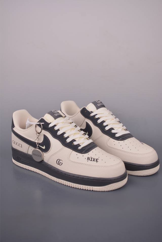 Nike Air Force 1 Low 古驰联名 原楦头原纸板 打造纯正空军版型 专注外贸渠道 全掌内置蜂窝气垫 原盒配件 原厂中底钢印、拉帮完美 官方货号: