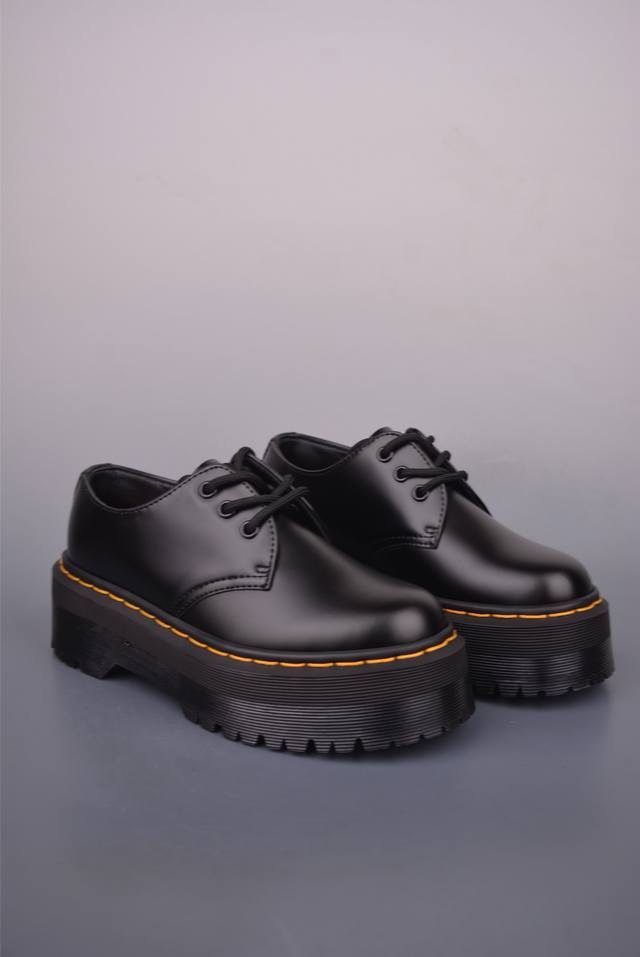 Dr.Martens 马汀博士马丁靴 1461系列3孔低帮牛津厚底款 增高4-5厘米 女款全码开售 某物同香港代购 同一批次订单 公司规格 原材生产 原版开边珠