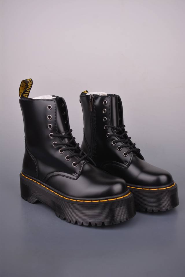 Dr.Martens 马汀博士马丁靴 1462八孔高帮拉链厚底硬皮黑色 公司规格 原材生产 原版开边珠加厚光泽牛皮 pvc生胶减重耐磨防滑大底 全靠机车手工走线