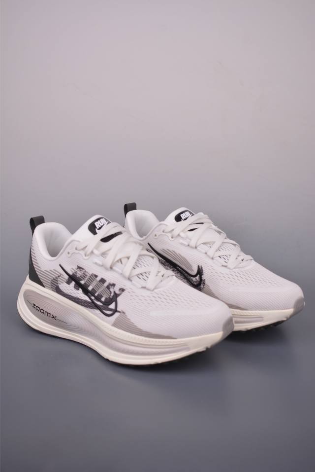 Nike Air Zoom Vomero plus 全新科技提前原鞋开发 运动跑鞋 区别市面真标版本 必定是官方强力主推款式，真正的Zoom缓震科技嵌入如假包退