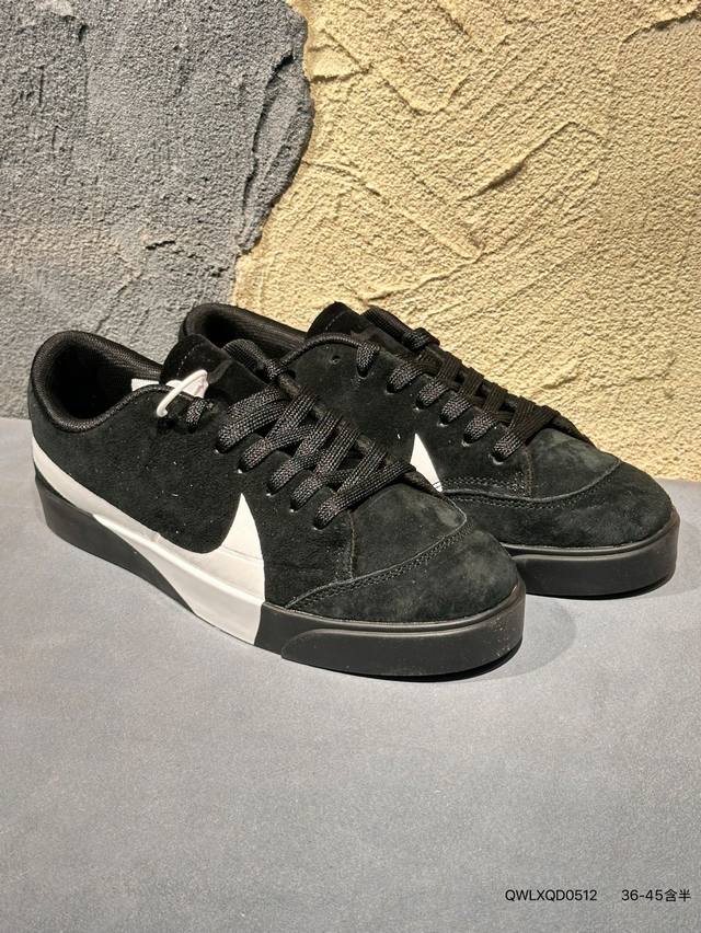 新品上市 #Nike Blazer Low Sd Id 配色 开拓者3D Swoosh 黑白 加大Swoosh设计标，为流行的色彩提升了复古的潮流风。鞋垫后掌Z