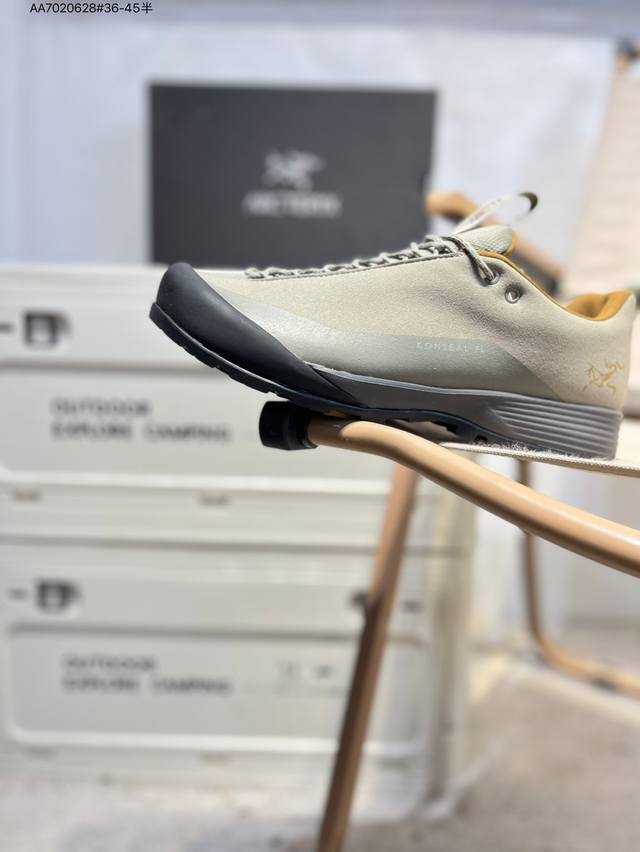 始祖鸟 Konseal Lt W覆盖透气男越野跑鞋 适合技术路线单日徒步穿着也可以一脚蹬穿法 Aeriosflgtx鞋受到长途野外跑步鞋的启发 适合在变化的地形