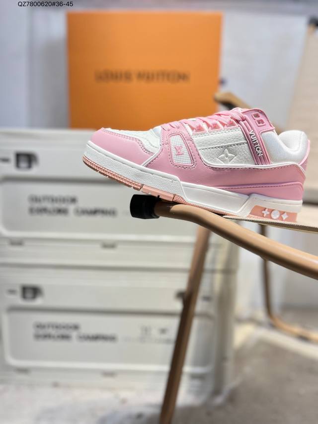 路易威登 Louis Vuitton Lv路易威登板鞋 新款 Lv Trainer最新配色运动鞋 L家 篮球鞋风格运动鞋 该鞋由艺术总监 Virgil Ablo