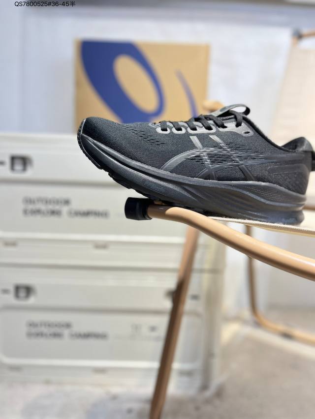 Asics Gel-Kayano 32亚瑟士经典跑鞋 如今机能风和户外风吹得正劲，便是主打“Urban Outdoor机能越野风格”，城市和户外场景都能轻松应对