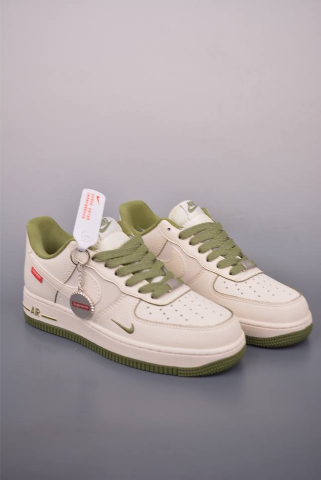 Nike Air Force 1 Low Supreme联名 原楦头原纸板 打造纯正空军版型 专注外贸渠道 全掌内置蜂窝气垫 原盒配件 原厂中底钢印、拉帮完美