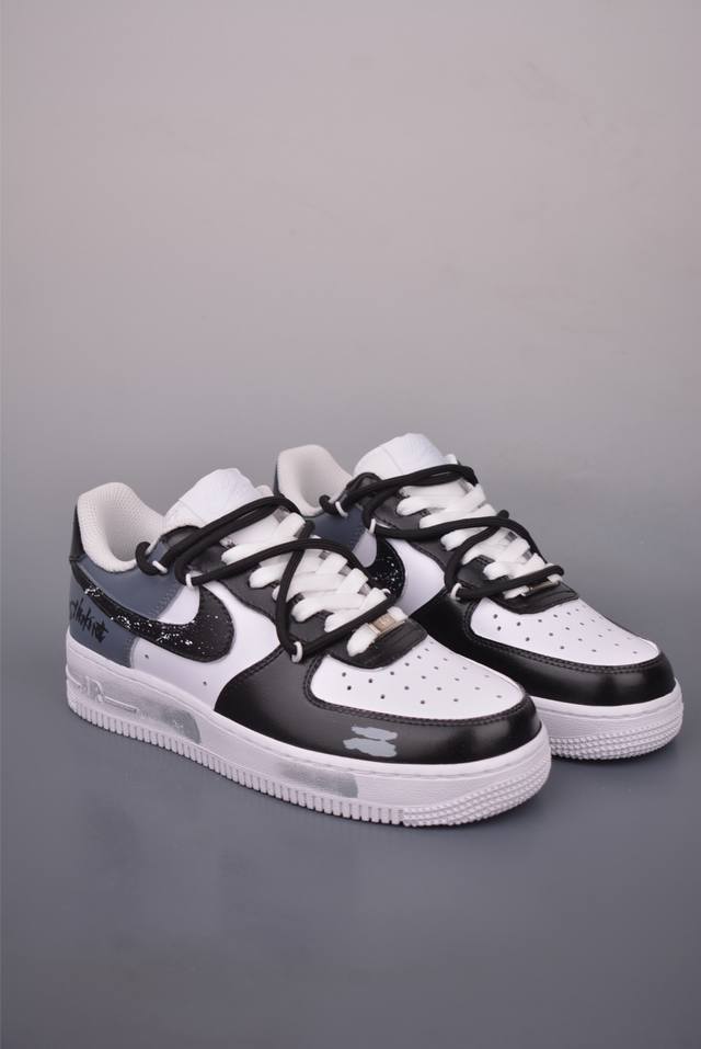 Nike Air Force 1 Low 黑白蓝 原楦头原纸板 打造纯正空军版型 专注外贸渠道 全掌内置蜂窝气垫 原盒配件 原厂中底钢印、拉帮完美 官方货号: