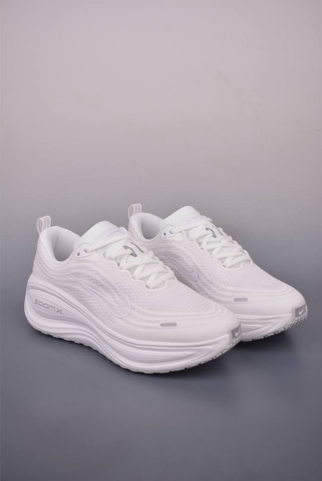 Nike Air Zoom Vomero plus 全新科技提前原鞋开发 运动跑鞋 区别市面真标版本 必定是官方强力主推款式，真正的Zoom缓震科技嵌入如假包退