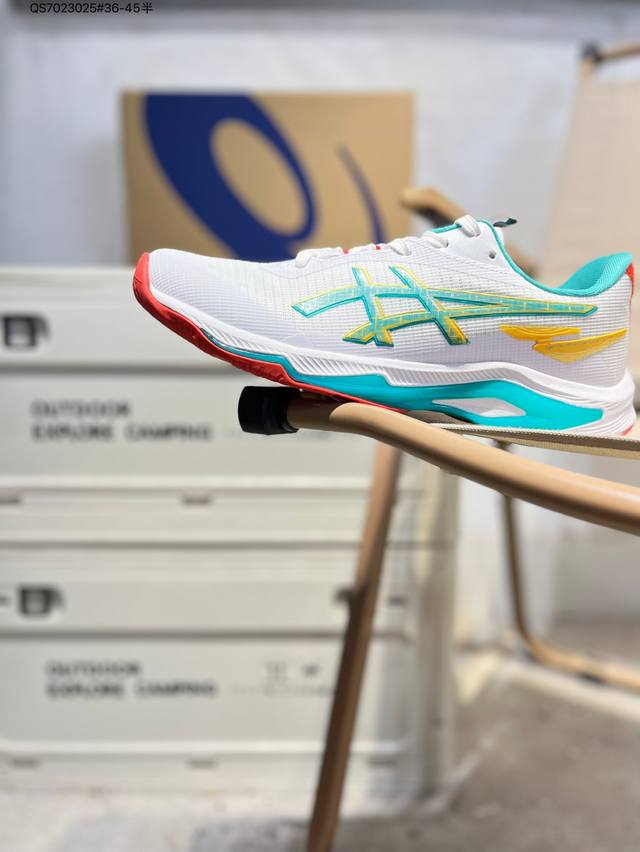 Asics Netburner Ballistic Ff 4亚瑟士经典跑鞋 如今机能风和户外风吹得正劲，便是主打“Urban Outdoor机能越野风格”，城市