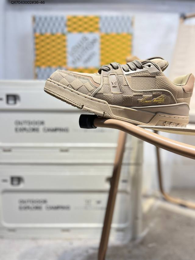 路易威登 Louis Vuitton Lv路易威登板鞋 新款 Lv Trainer最新配色运动鞋 L家 篮球鞋风格运动鞋 该鞋由艺术总监 Virgil Ablo