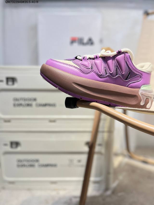 Fila Fusion 斐乐 潮牌低帮运动休闲鞋 Filafusion主要以时尚运动文化 跨界联名为主 结合当下广受欢迎的滑板街篮 棒球、骑行等时尚运动 运用拼