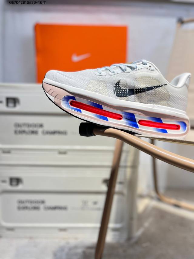 Nike Vomero premium 耐克 舒适减震防滑 低帮跑步鞋 全掌Reactx泡绵中底 前掌和后跟还配备了Air Zoom气垫单元 据说跑起来更快更舒