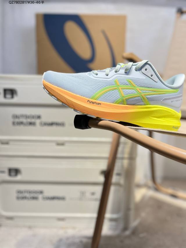 Asics Gt- 013亚瑟士经典跑鞋 如今机能风和户外风吹得正劲，便是主打“Urban Outdoor机能越野风格”，城市和户外场景都能轻松应对。关键是跑鞋