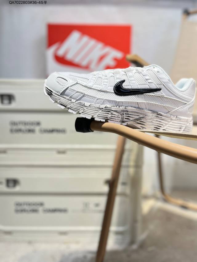 耐克 Nike p-6000 Laser Blue 复古科技个性运动老爹鞋。该鞋款鞋面采用纵横交错的覆面，重现 2000 年代跑鞋风格，同时搭配缓震鞋垫，带来舒