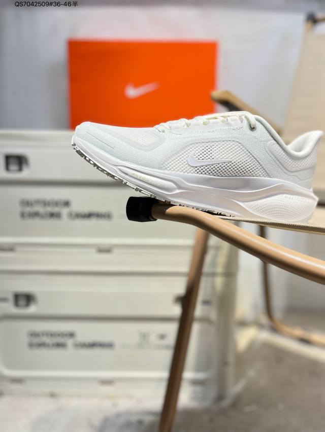 Nk Air Zoom pegasus 41 登月跑鞋 登月41代超轻网面跑步鞋 脚跟区域营造出色舒适度，而在鞋底部分，搭载全掌型Zoom Air配置耐克网面透