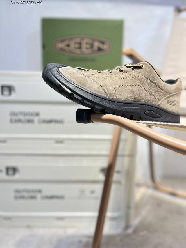 美国人气户外品牌-科恩Keen Jasper Rocks Sp贾斯珀都市系列复古低帮系带户外风露营徒步登山运动训练鞋 原楦型开发纸版#采用固色翻毛皮鞋面材质#内