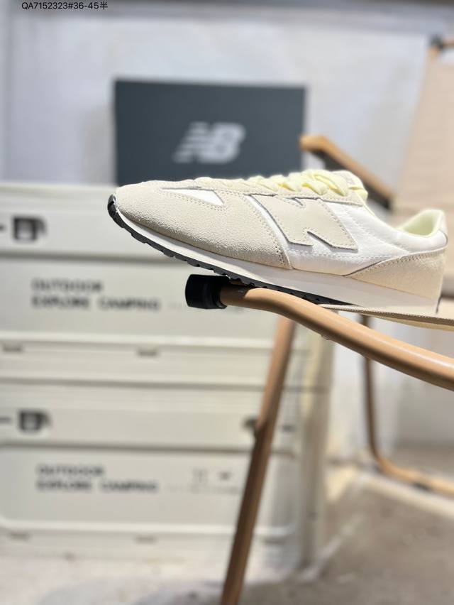 上世纪 70 年代的意大利街头风格Nb新百伦 全新 New Balance 471系列，以更纯粹的复古风格设计打造的全新造型。侧身还以解构设计，将 N 字标志以