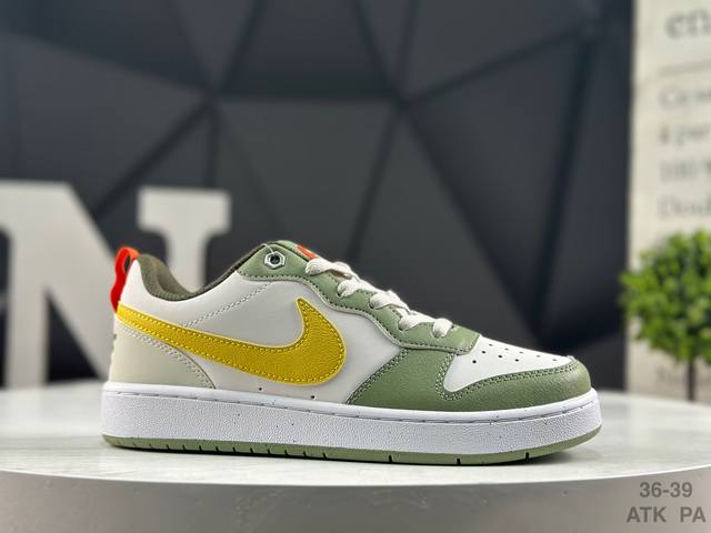耐克 Nike Court Vision Low 百搭单品 正面、内侧、外侧、前面和后面视角看下这双白又白的小白鞋，它好像是一双经典的糅合。比较舒服简单的经典设