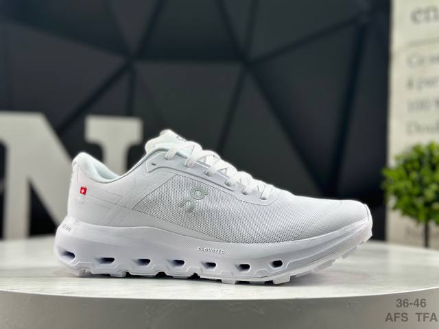 昂跑 On Cloudpulse Next 男女款同款轻量舒适款运动鞋 透气缓震跑步鞋。Cloudnova家族的全新成员:Cloudnovaflux,流畅的时尚