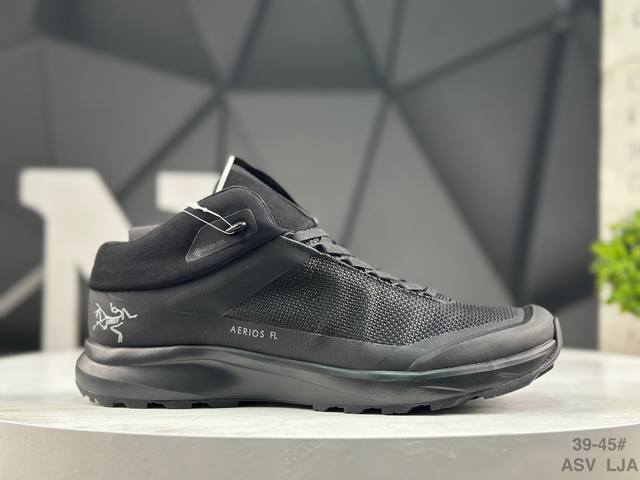 Arcteryx 始祖鸟 Aerios Mid Gtx W 运动舒适 防滑耐磨 高帮 户外功能鞋 男鞋原楦原纸版开发版型 采用一体成型热熔网织鞋面材质 搭载85