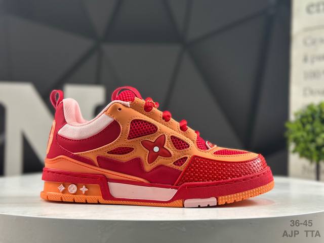 路易威登 Louis Vuitton Lv路易威登板鞋 乘风破浪的姐姐争先种草款,舒适透明底和百搭性霸屏整个时尚娱乐圈，正品1:1套楦复刻，细节调整完美主义！鞋