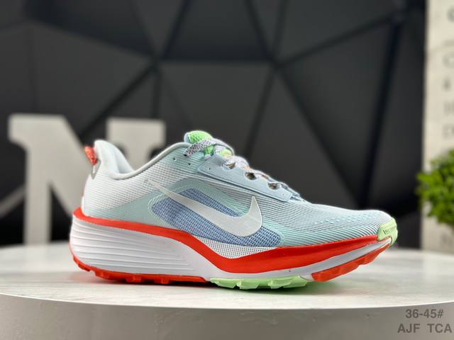 耐克 Nike Reactx Pegasus Trail 6耐克 轻便缓震 越野跑步鞋 兼顾迅疾外观和稳固脚感 后跟覆面和中足动态支撑巧妙融合 缔造稳定顺畅的迈