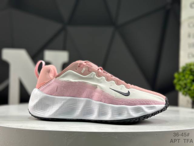 公司级 耐克 Hyein Seo X Nike Ava Rover Ava Rover 联名鞋 该鞋款采用流线型轮廓设计，鞋面结合 Tpu 网格支撑结构，中底搭