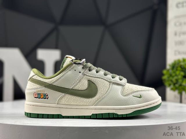耐克 Nike Dunk Low 板鞋 Sb系列经典百搭休闲运动板鞋加厚鞋舌的填充，使舒适性大大提升，同时也更方便穿脱中底部分则加入了脚感柔软舒适Zoomair