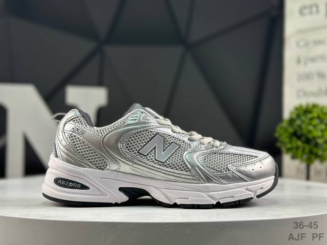 Nb 采优用质纤维革+透气网布眼材质材质#独立3层组合底大私模#搭载Abzorb缓中震底。韩流火爆款式# 新款Nb新百伦New Balance Mr530 系列