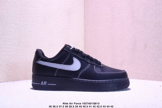 耐克 Nike Air Force 1 ’07 空军一号低帮百搭休闲运动板鞋。柔软、弹性十足的缓震性能和出色的中底设计，横跨复古与现代的外型结合，造就出风靡全球