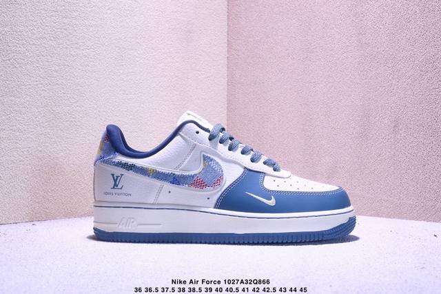 耐克 Nike Air Force 1 ’07 空军一号低帮百搭休闲运动板鞋。柔软、弹性十足的缓震性能和出色的中底设计，横跨复古与现代的外型结合，造就出风靡全球