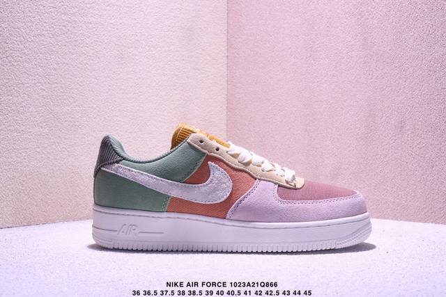 耐克Nike Air Force 1 Low 空军一号低帮百搭休闲运动板鞋。柔软、弹性十足的缓震性能和出色的中底设计，横跨复古与现代的外型结合，造就出风靡全球三