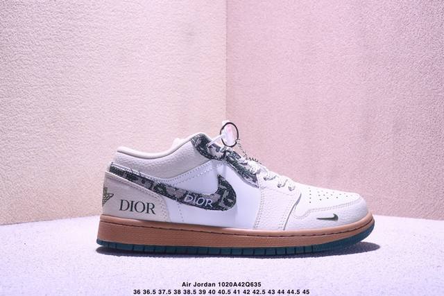 海外爆款限量发售！Nike Jordan Air Jordan 1“迪奥联名 米白花布勾” 高端定制 低帮 复古 减震 防滑 耐磨 篮球鞋 定制鞋盒 大厂纯原品