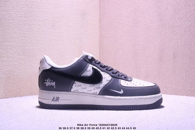 海外限量发售！公司级Nike Air Force 1 '07 Low “斯图西联名--黑白英文”空军一号 低帮 运动鞋 休闲鞋 折边针车 工艺难度大 原楦头原纸