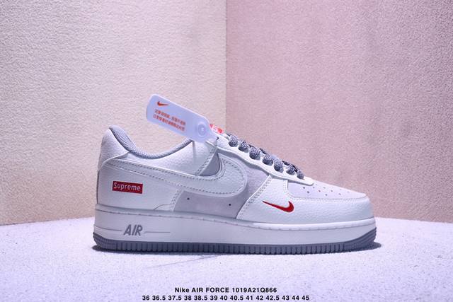 耐克Nike Air Force 7 空军一号低帮百搭休闲运动板鞋。柔软、弹性十足的缓震性能和出色的中底设计，横跨复古与现代的外型结合，造就出风靡全球三十多年的