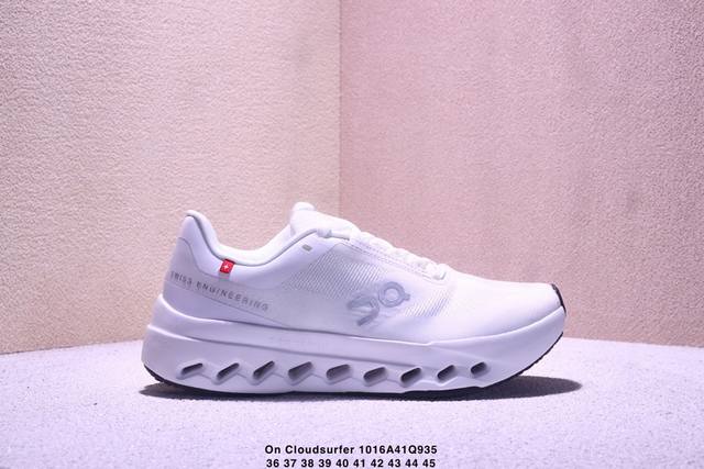 公司级昂跑 On Cloudsurfer Next 舒适百搭 简约 耐磨 低帮跑步鞋 Cloudsurfer Next鞋身外观的设计灵感源于 On 昂跑的专业竞