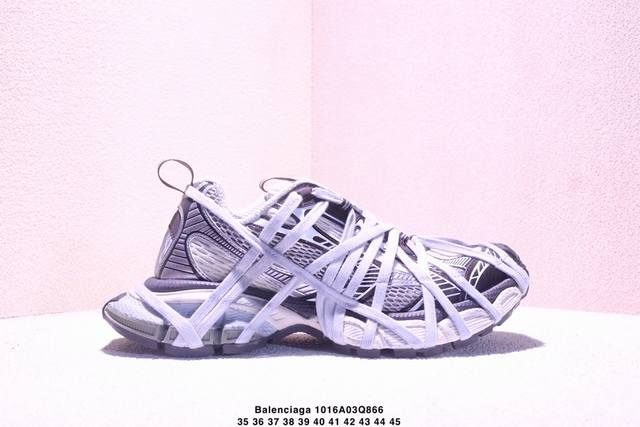 Balenciaga 巴黎世家3Xl 网布系带 低帮 做旧金灰泥染 老爹鞋 3Xl鞋款延续了近年来大火的“老爹鞋’鞋型，同时又通过特殊系带的方式，增加了时尚属性