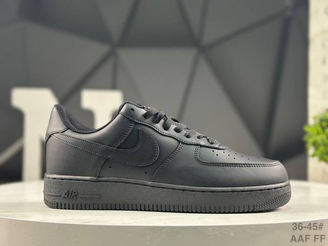 耐克 Air Force 1 Low ’07 “All White ‘’ 全黑空军一号低帮 纯黑 官方二维码新标 内置Air气垫中底 经典无需置疑，街头极高的出