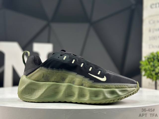 公司级 耐克 Hyein Seo X Nike Ava Rover Ava Rover 联名鞋 该鞋款采用流线型轮廓设计，鞋面结合 Tpu 网格支撑结构，中底搭