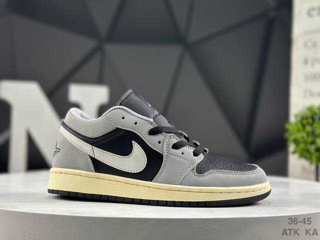 耐克 Air Jordan 1 Low 低帮 蓝柠檬 Aj1 乔丹1代 Aj1 乔1 低邦 蓝黄拼接 乔丹篮球鞋系列 鞋身采用蓝色皮革勾勒轮廓，明黄色注入后跟收
