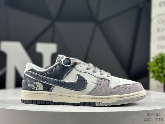 耐克 Nike Dunk Low 板鞋 Sb系列经典百搭休闲运动板鞋加厚鞋舌的填充，使舒适性大大提升，同时也更方便穿脱中底部分则加入了脚感柔软舒适Zoomair