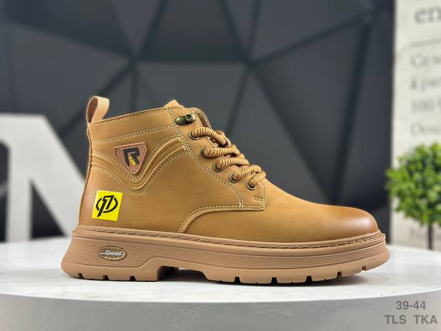 新货#Cat卡特 硬汉推土机品牌经典百搭户外休闲大黄靴系列 广东大厂品质 秋冬新款 常年主打 时尚潮流搭配 面料釆用意大利进口磨砂牛皮 全鞋真牛皮材料 大底到五